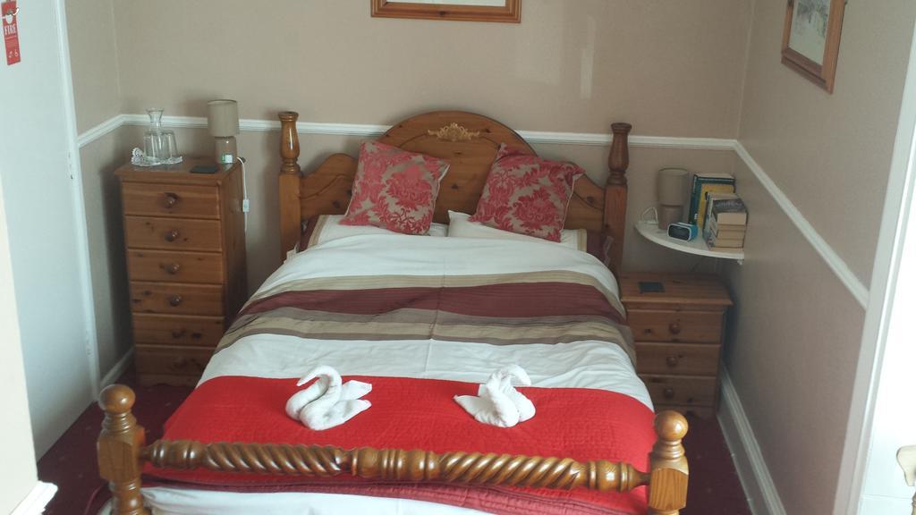 וויימות' Molyneux Guesthouse מראה חיצוני תמונה